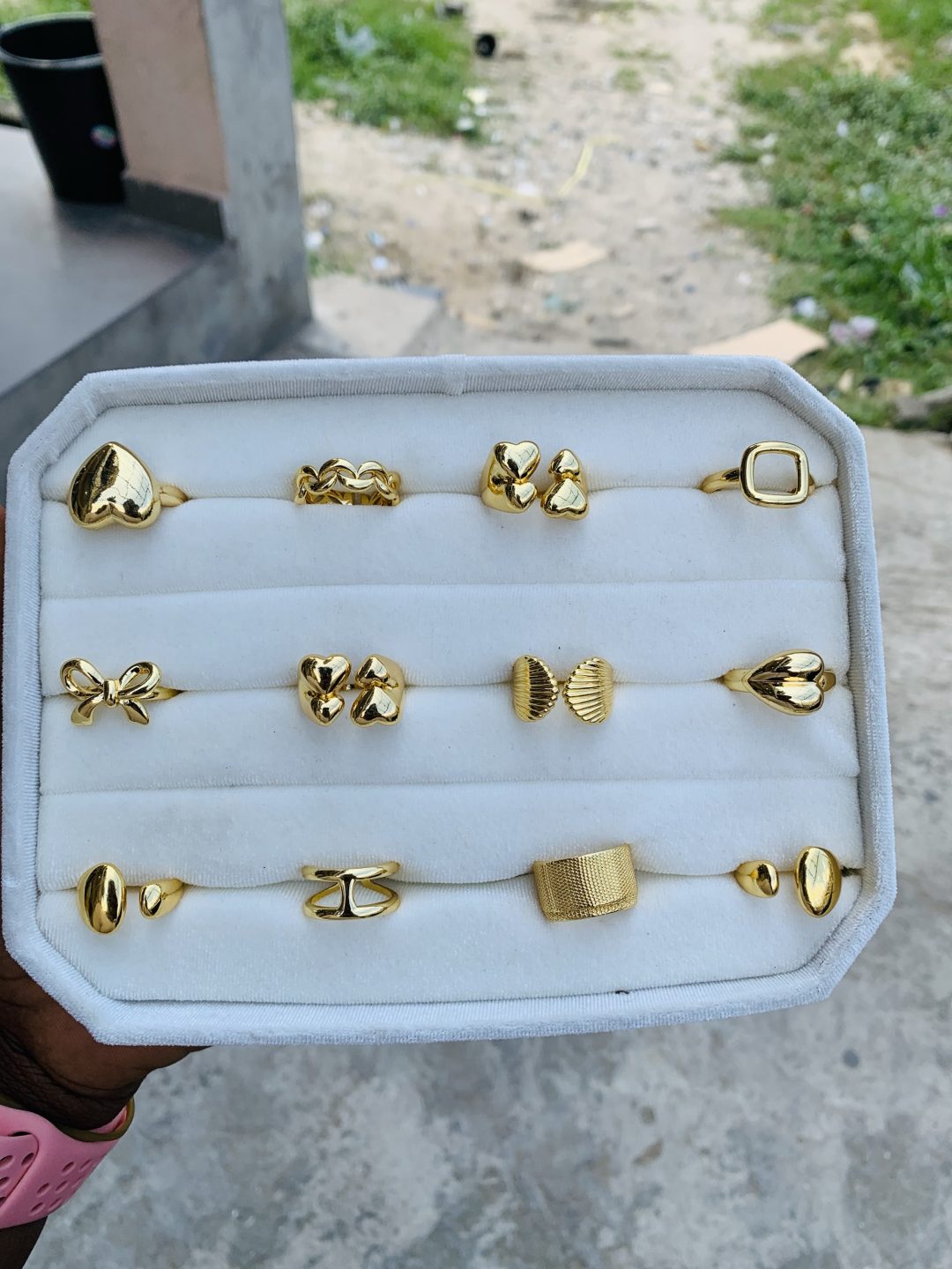 A Dozen of fashion rings 004 - Image 2