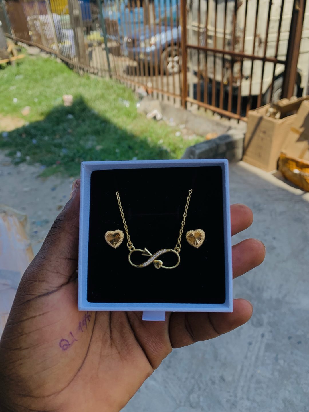 Dainty necklace combo with best wishes box 001