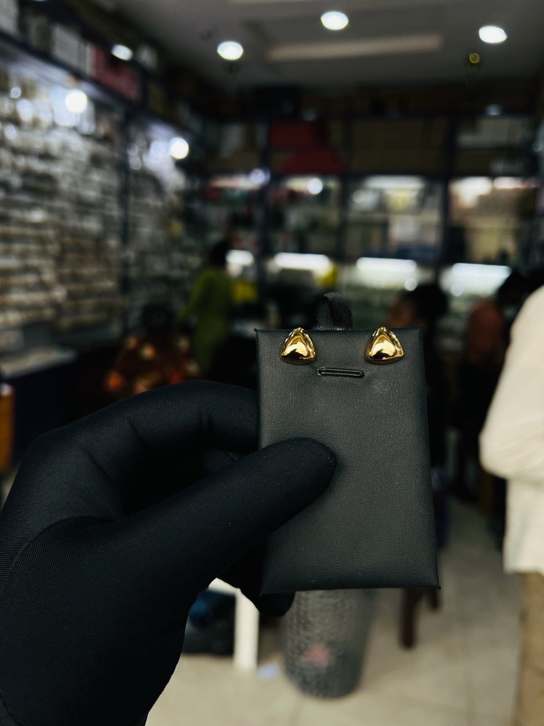 Steel stud earrings 008