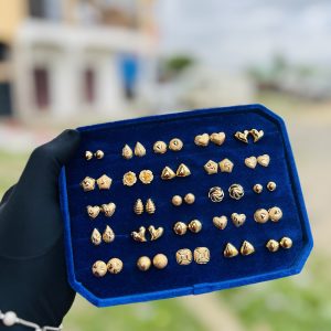 Steel stud earrings exactly as seen(25pcs)