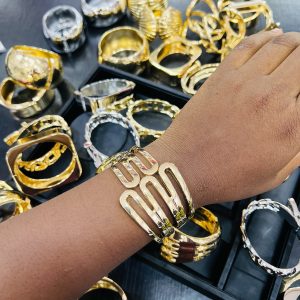 002 Chunky bracelet