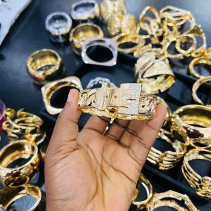 011 Chunky bracelet