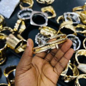 019  Chunky bracelet