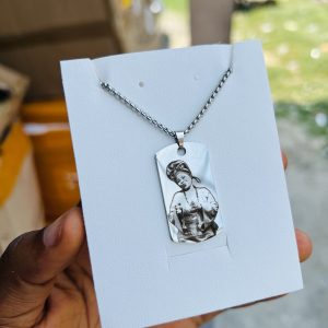 Silver picture engraved necklace