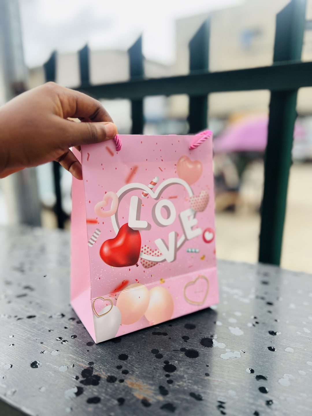 Dozen Pink Large paper bag with glitters (12pcs) - Image 3