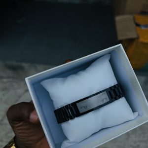 Eyes picture engraved bracelet