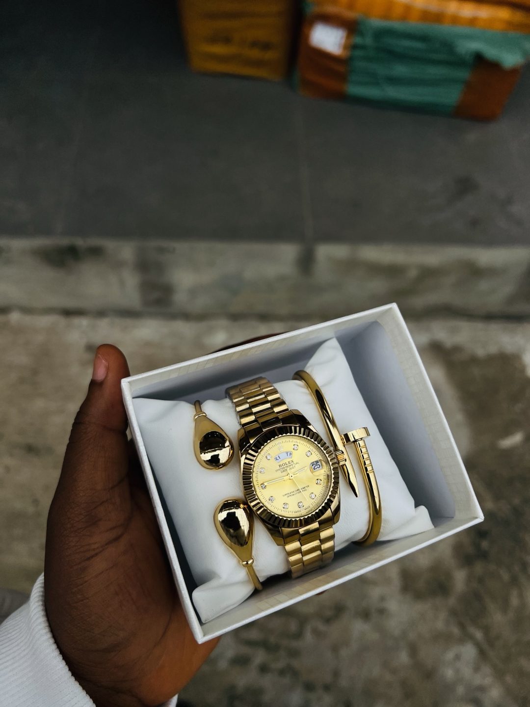Sassy chick watch stack with box!! 002 - Image 4