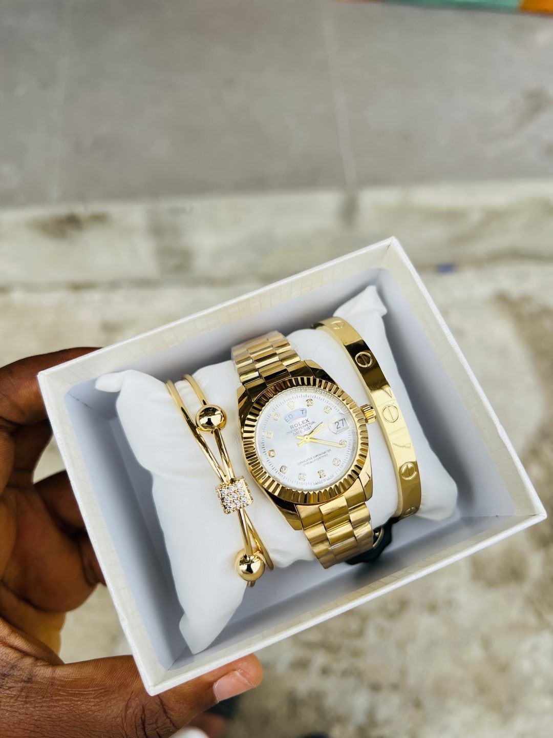 Sassy chick watch stack with box!! 001
