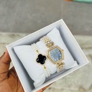 Cartier pearls combo with box