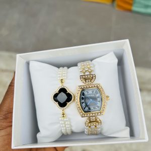 Cartier pearls combo with box