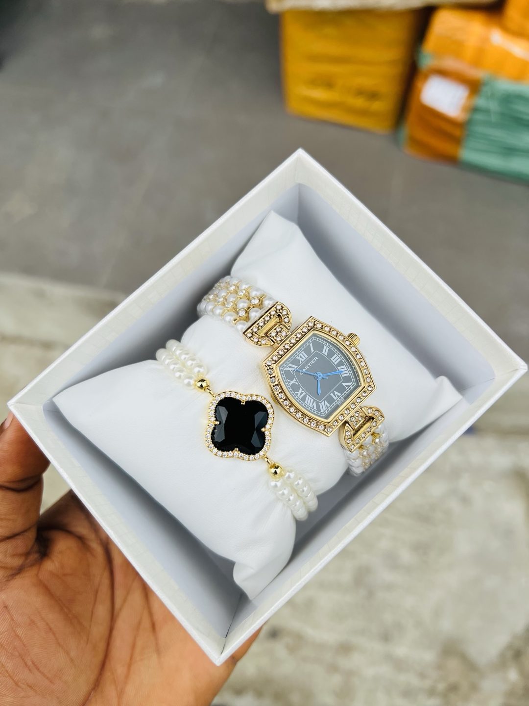 Cartier pearls combo with box - Image 4