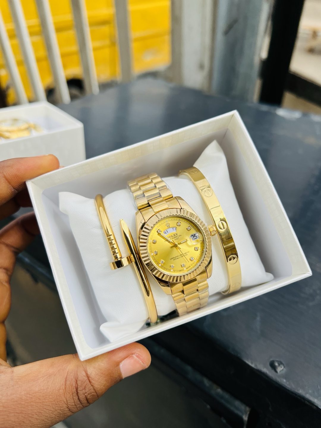 Rolex gold face female bow tie set with box!