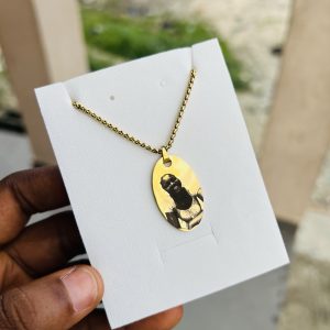 Gold Oval Picture engraved necklace