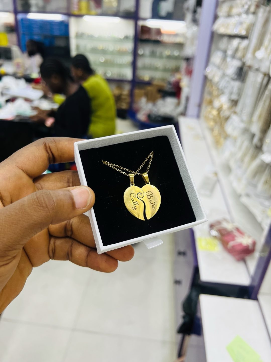 Engraved couple necklace 002