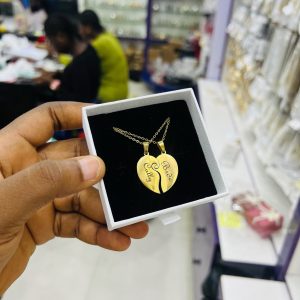 Engraved couple necklace 002