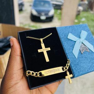 Engraved gold cross combo with box!