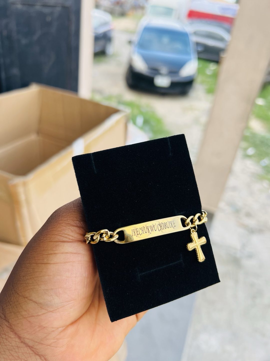 Engraved front and back mini Cuban cross bracelet - Image 5