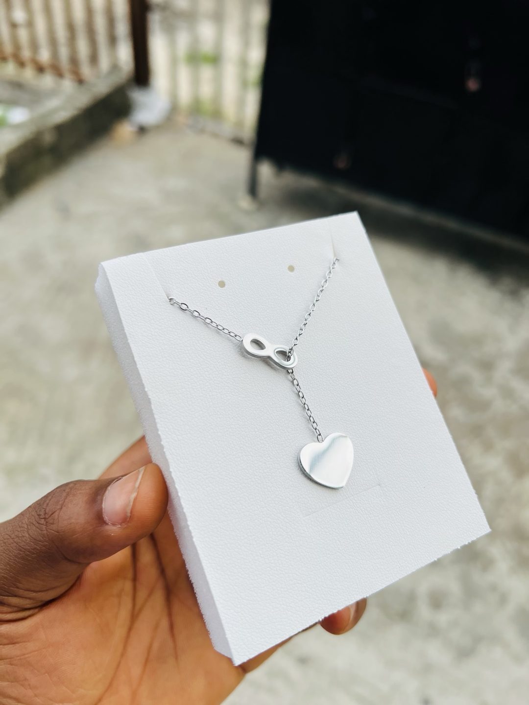 Engraved dropping silver love necklace - Image 3