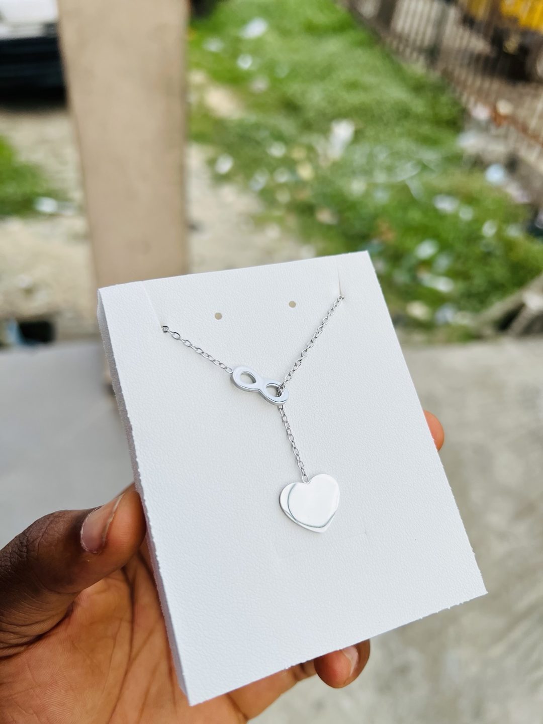 Engraved dropping silver love necklace - Image 5