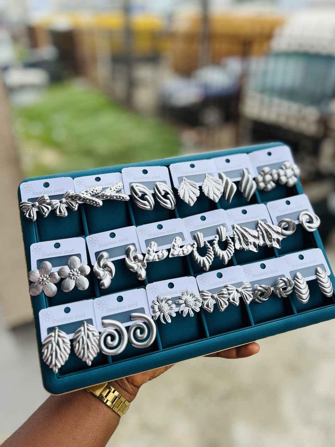 A dozen of silver stainless steel earrings (12pcs)