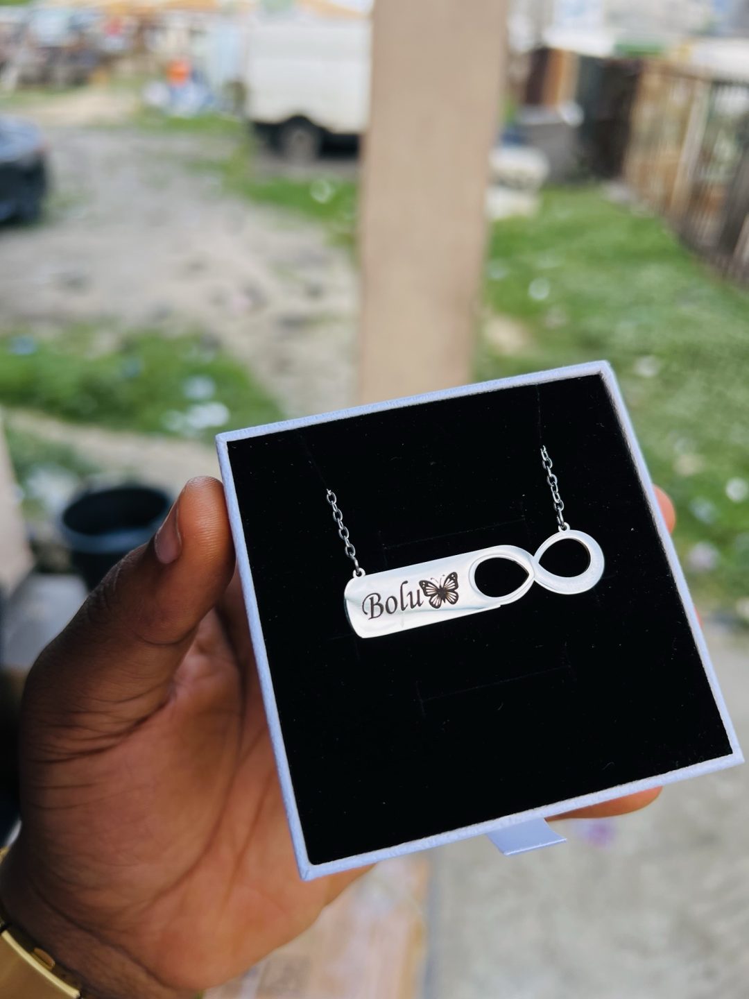 Engraved silver infinity necklace with emoji - Image 4