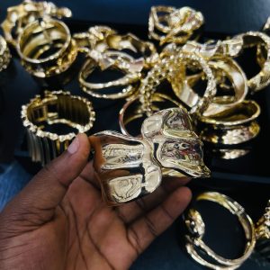 020 Chunky bracelet