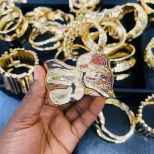 020 Chunky bracelet