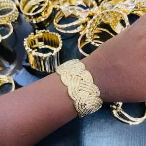 017 Chunky bracelet