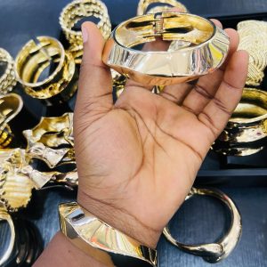 005 Chunky bracelet