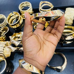 005 Chunky bracelet