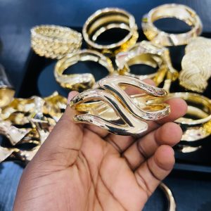004 Chunky bracelet