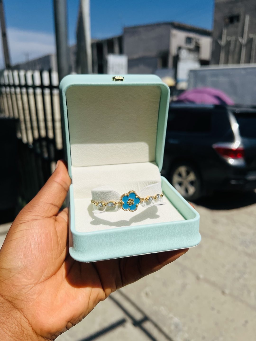 Light blue flowered bracelet