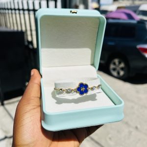 Dark blue flowered bracelet