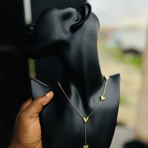 Gold dropping 4 heart necklace