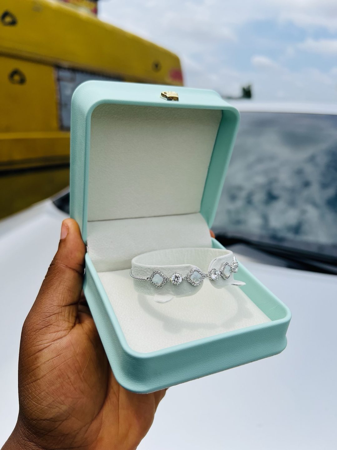 White vca stoned simple moissanite bracelet with exact box!! - Image 4