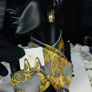 MD LUXURY TEAR DROP EARRINGS