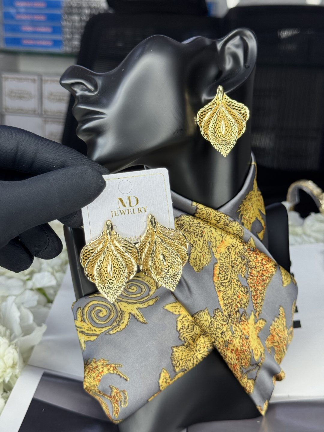 MD LUXURY MAPLE EARRING - Image 3