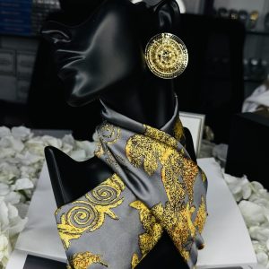 MD CIRCLE LUXURY SHIELD EARRINGS