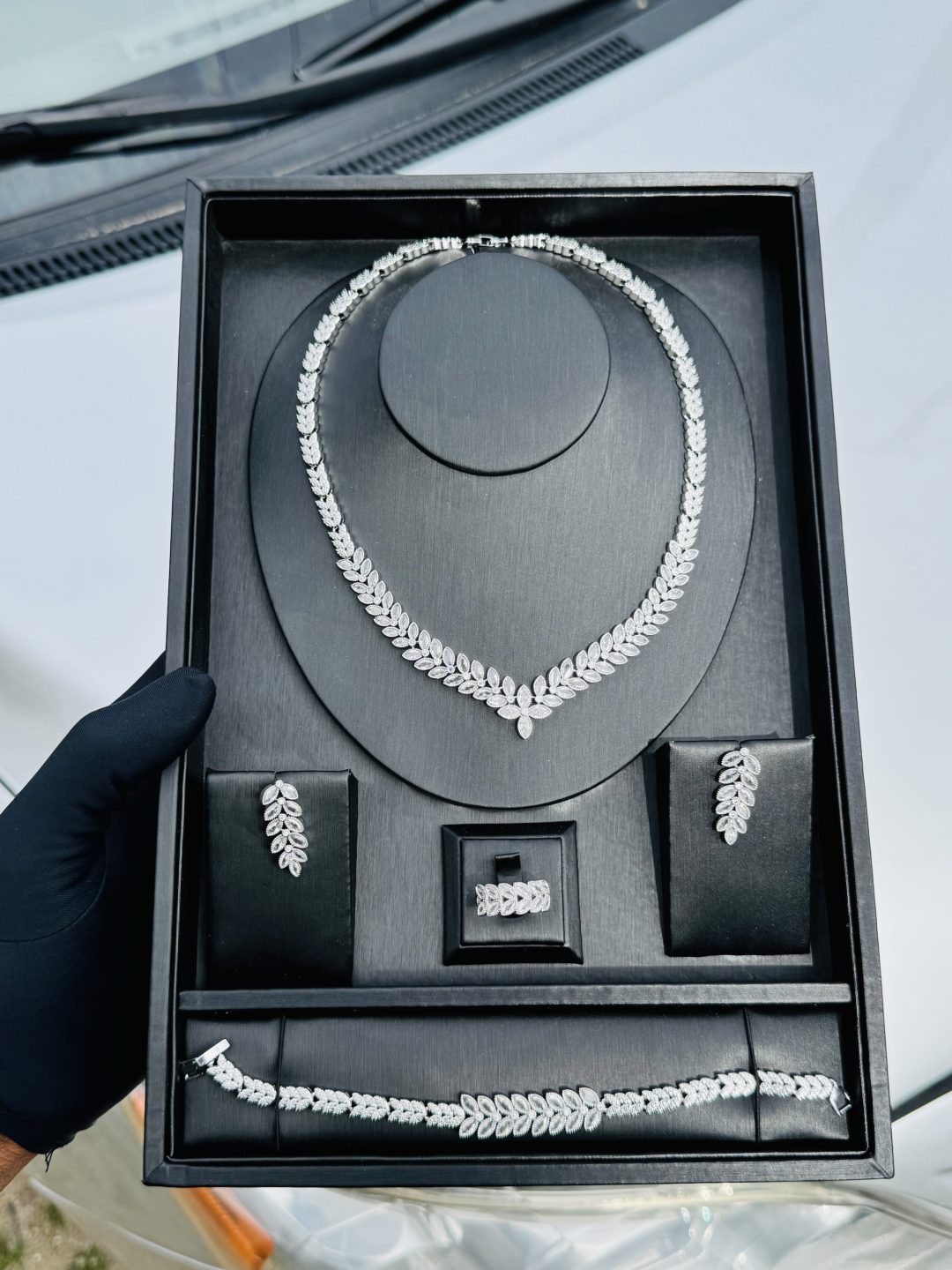 Silver luxury zirconia royal set
