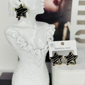 Helen ceramic star earrings 003