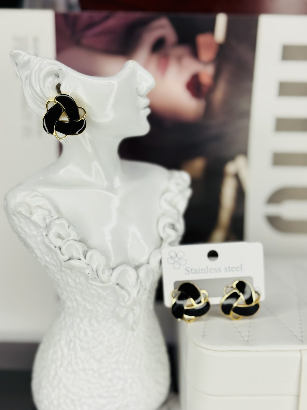 Helen ceramic black earrings 002 - Image 2