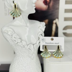 Helen ceramic green earrings 001