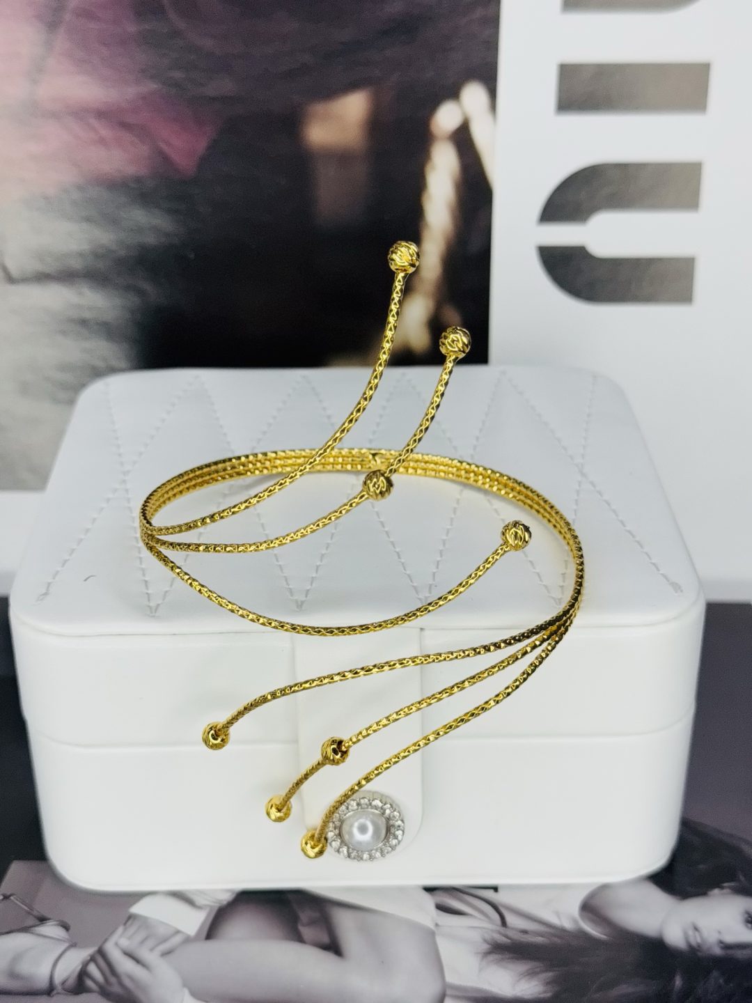 Three line arm cuff gold