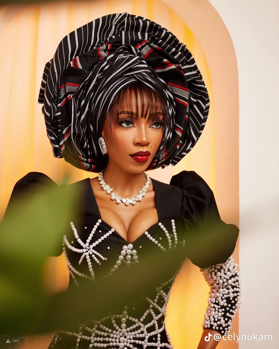Cely fashion pearl set
