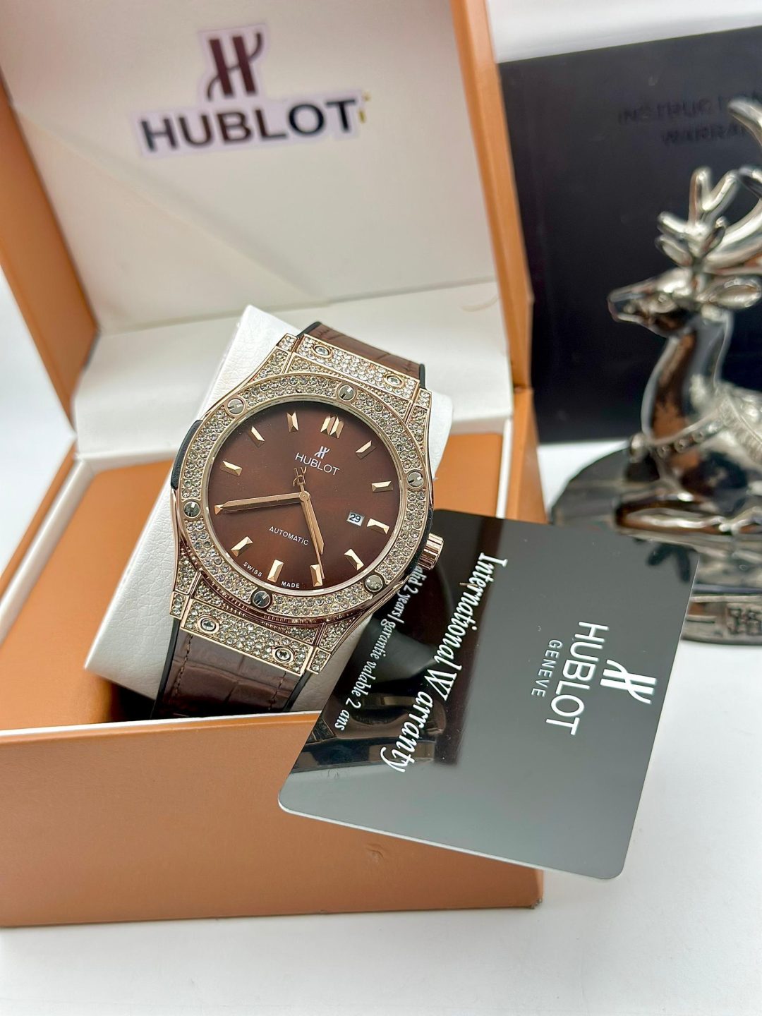 Hublo Luxury leather watch 001 with plastic box