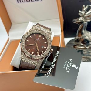 Hublo Luxury leather watch 001 with plastic box
