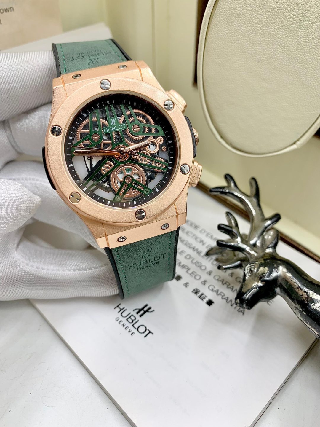 Hublo lumin green/rosegold with transparent box