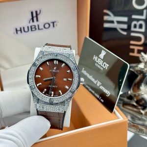 Hublo luxury leather watch with plastic box 004