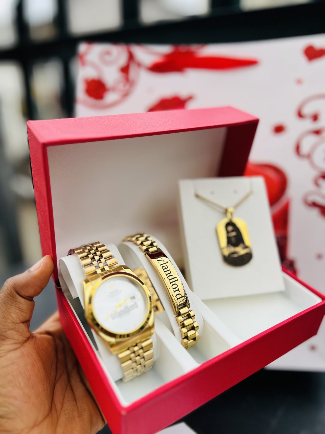 Engraved picture necklace combo with box! - Image 4