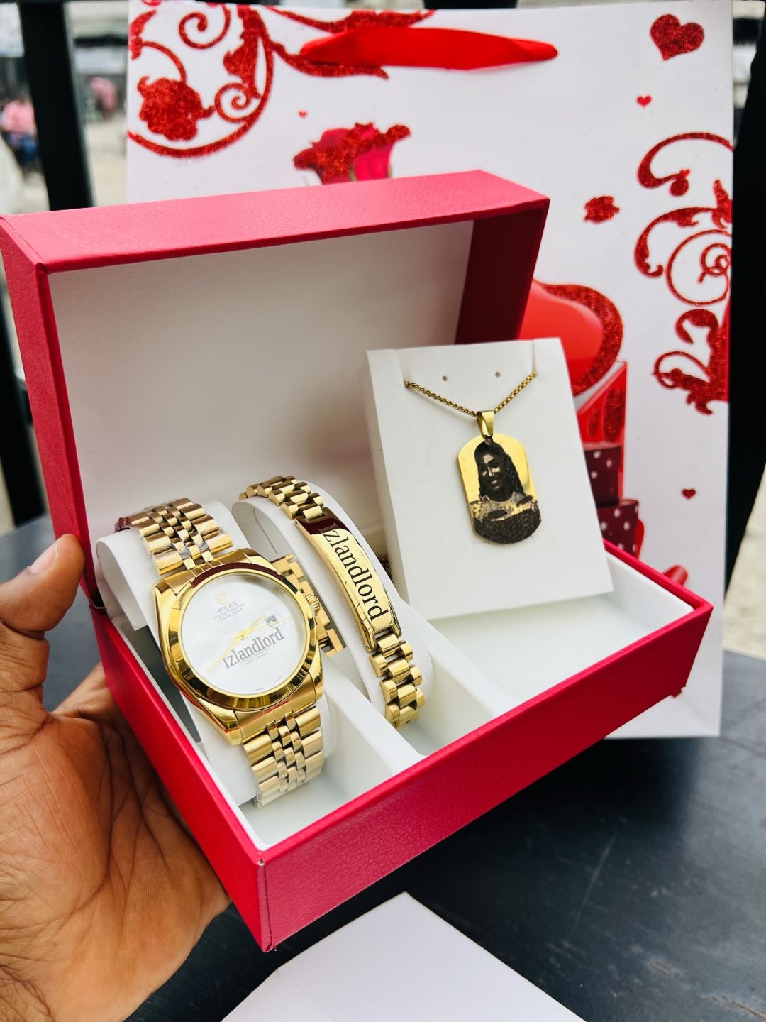 Engraved picture necklace combo with box! - Image 2